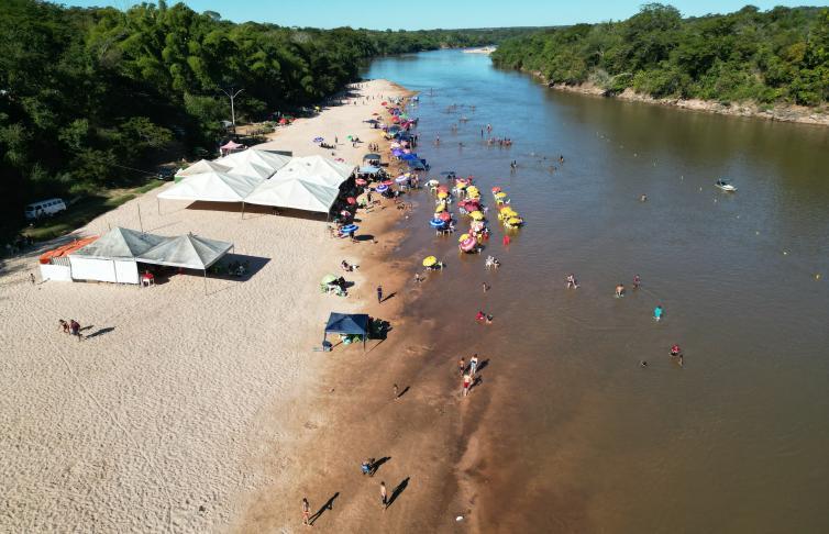 Prefeitura abre chamamento público para exploração comercial na temporada da Praia do Bosque 2026