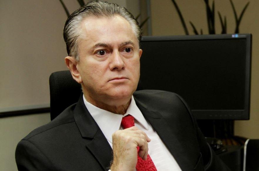 Perri cobra explicações sobre fechamento de presídios
