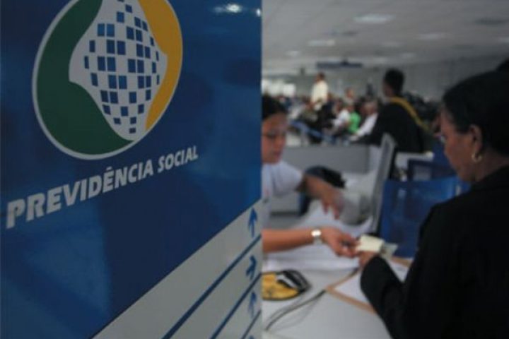 Órfãos de vítimas de feminicídio podem receber pensão de um salário mínimo