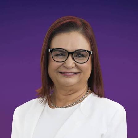 Mais votada na eleição anterior, Rosa Neide (PT) retorna à Câmara Federal