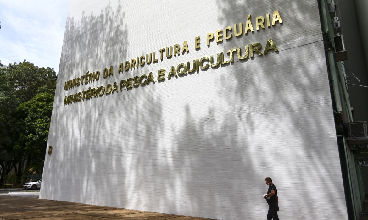 fachada-ministerio_mcamgo_abr_100420231818-4