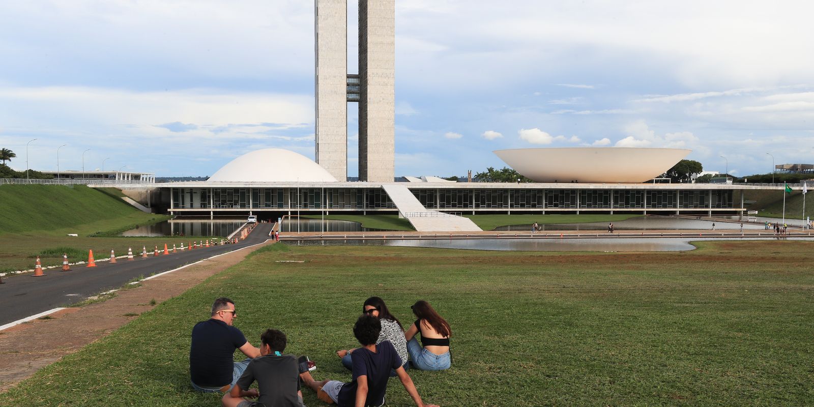 Senado cria comissão para tratar de tarifas com Congresso dos Senado cria comissão para tratar de tarifas com Congresso dos EUA