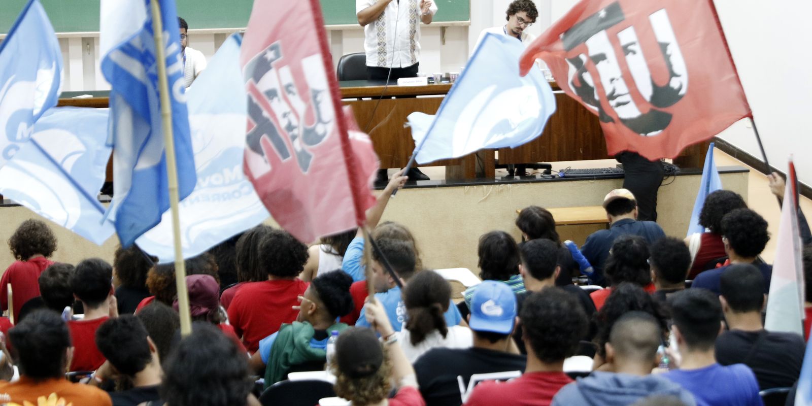 Soberania digital do Brasil requer autonomia tecnológica, diz deputado Soberania digital do Brasil requer autonomia tecnológica, diz deputado