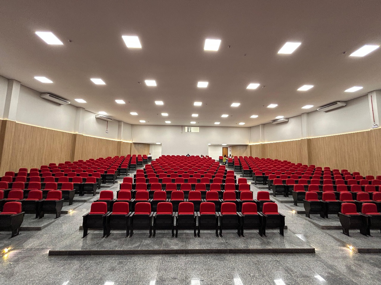 WhatsApp Image 2025-09-17 at 14.01.37 (1)