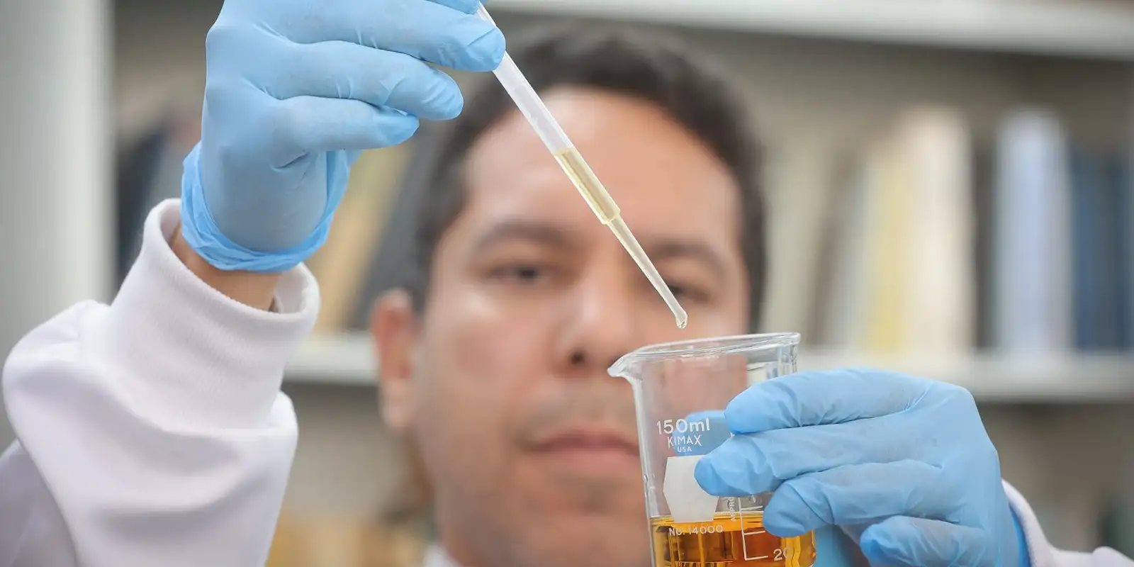 sao_paulo_cria_protocolo_para_detectar_metanol_em_bebidas.jpg © Governo de SP