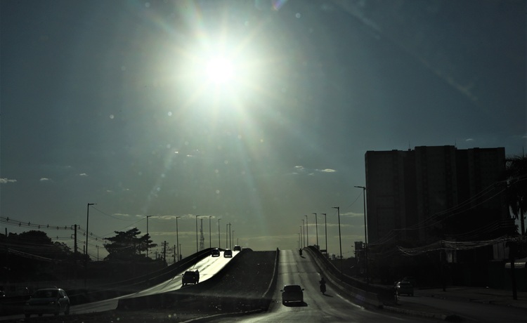 CALOR-SOL-FINAL-DE-TARDE-EM-CUIABA.jpg
