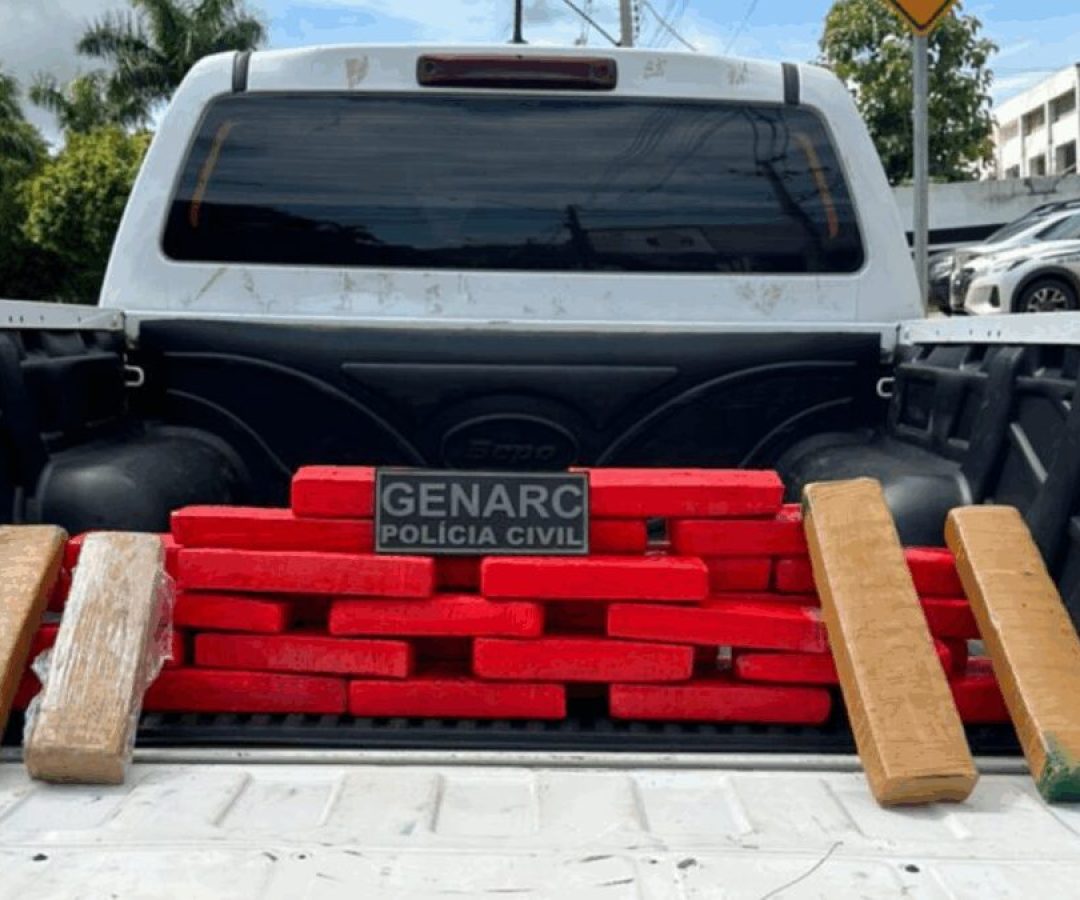 Polícia cumpre 22 mandados e apreende carga de drogas