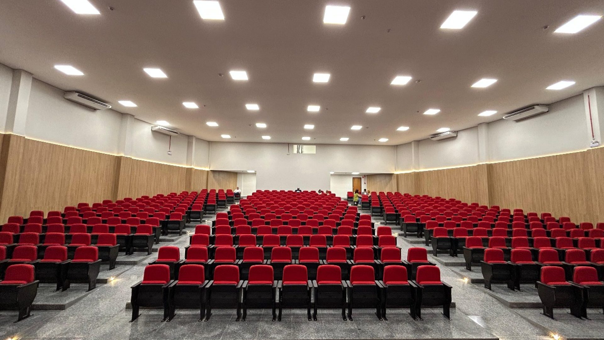 WhatsApp Image 2025-09-17 at 14.01.37 (1)