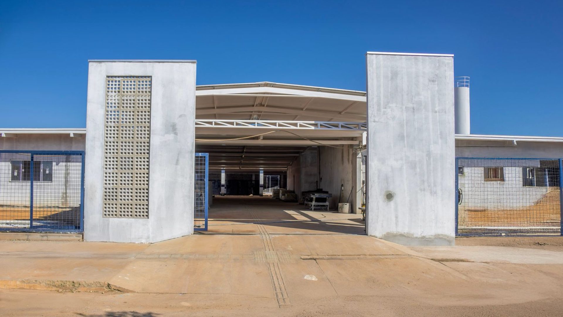 WhatsApp Image 2025-10-10 at 15.27.23 (1)