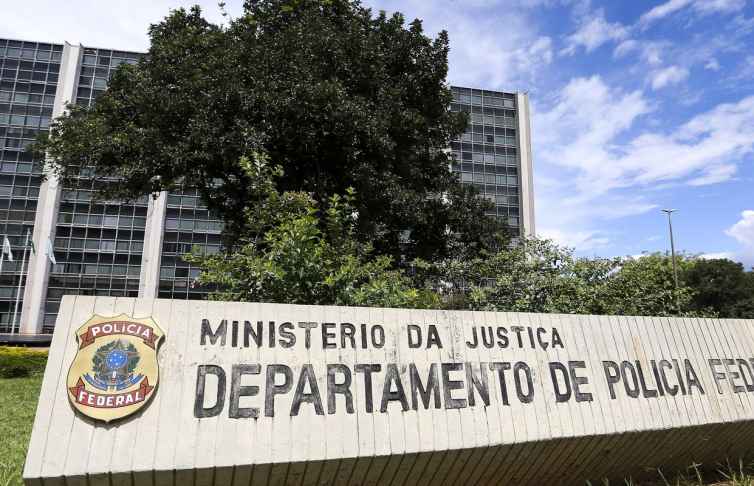 sede_da_policia_federal_em_brasilia0505202669.jpg