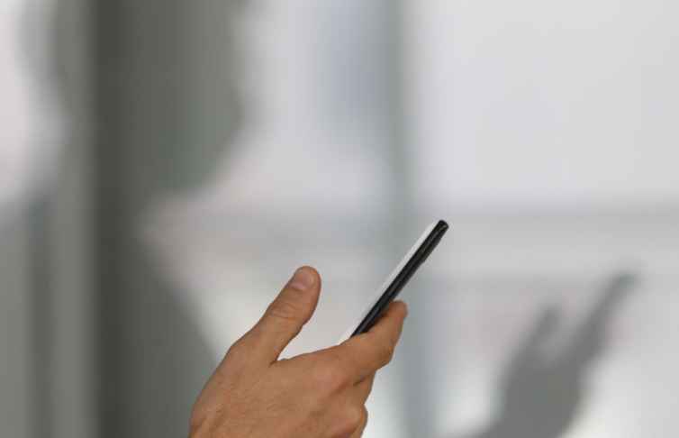 uso_de_smartphone_e_celular050720211238.jpg